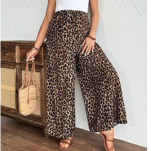 Maternity Leopard Print Stretchy Waist Wide Leg Lounge Pants - Picture 7 of 9